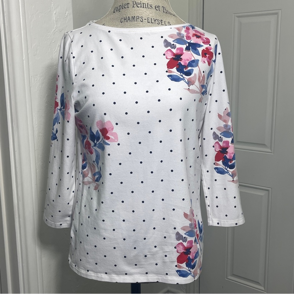 White with Floral & Blue Polka Dot 3/4 Sleeve Top - M